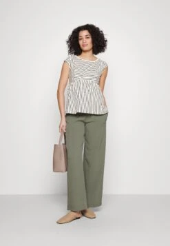 Maternity Baby Doll Nursing Tee - T-Shirt Imprimé - Dark Blue/Off-White 10 Maternity Baby Doll Nursing Tee - T-Shirt Imprimé - Dark Blue/Off-White -Anna Field 18f5bc7850184ddc9ddf544d46046624