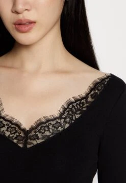 Anna Field Robe Pull - Black -Anna Field 6a87e35e7bba40e38a52c01e69371ada